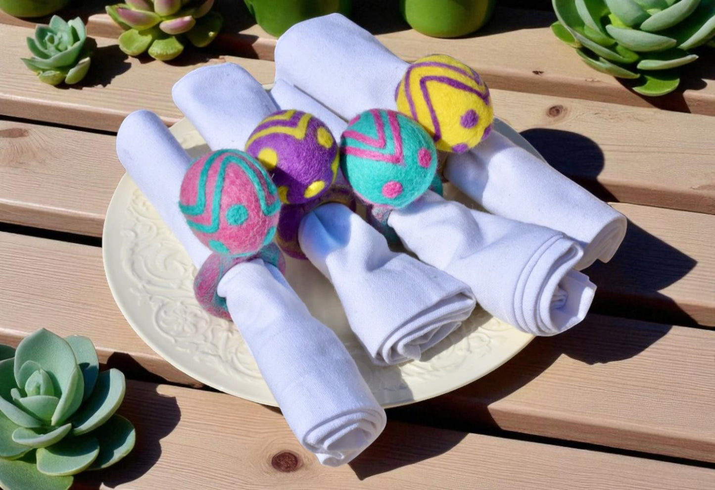 The Festival Egg Napkin Ring Set