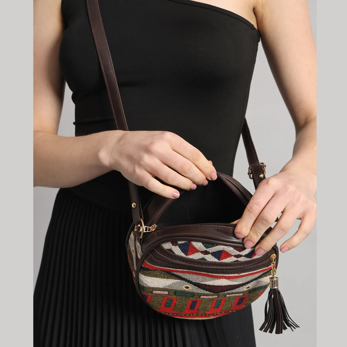 Flicker Jacquard Round Sling Bag - Red