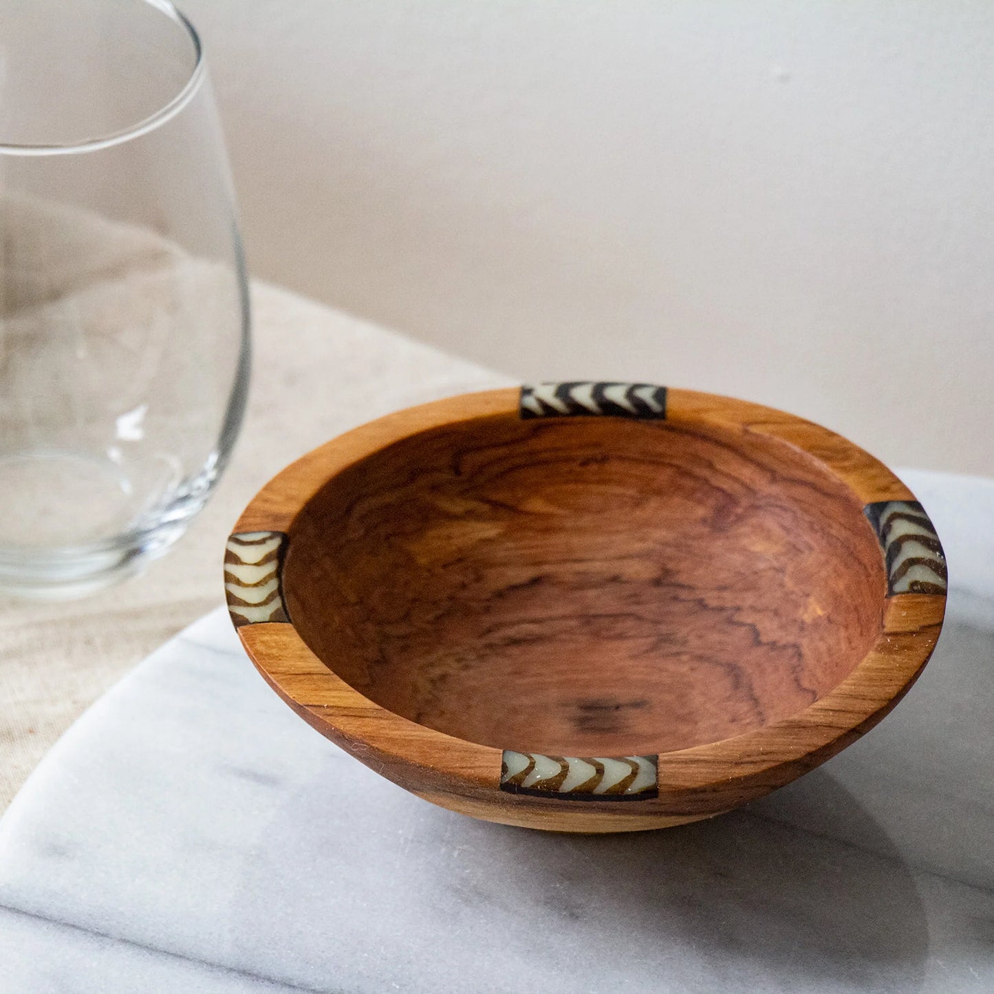 Safari Inlaid Bone Olive Wood Bowl - 9"