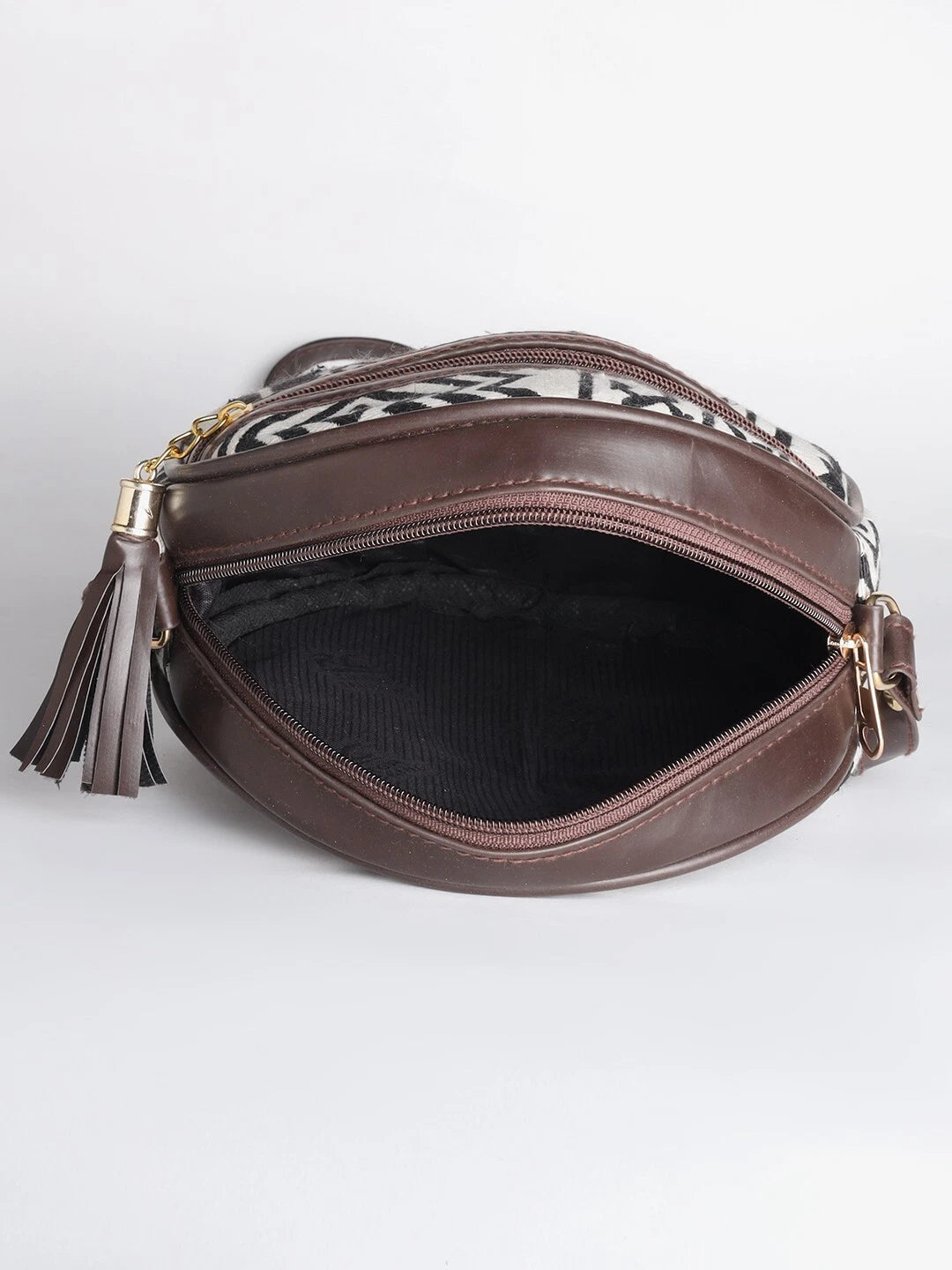 Flicker Jacquard Round Sling Bag - Onyx